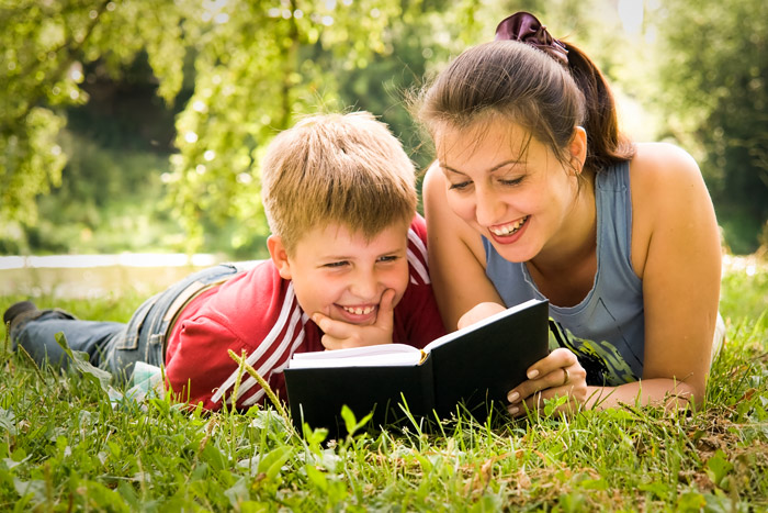 how to teach an autistic child to read